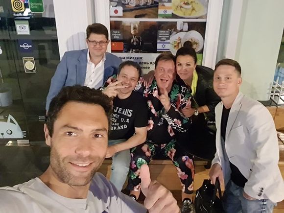 Евгений Кунгуров на первом плане||Фото из личного архива Сергея Пенкина 436333117_18429024535018670_6467716829239372357_n.jpg