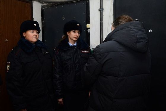 19-летняя пензячка лишилась 1 250 000 рублей из-за доставки цветов