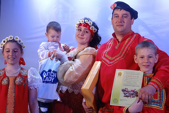 Успешные семьи в Башмаково: Сказка, бардовские песни и любовь