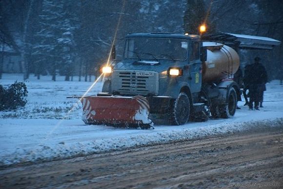 В Пензе на борьбу со снегопадом вышло 84 ед. техники