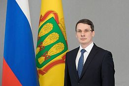 Алмаз Хакимов ушел с поста главы Минэкономразвития Пензенской области Алмаз Хакимов ушел с поста главы Минэкономразвития Пензенской области