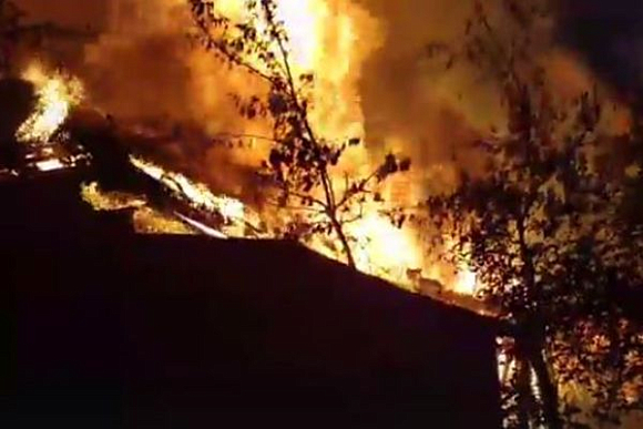В Сети появилось видео крупного пожара на Маяке в Пензе