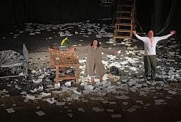 Страх, горе и безумие: В Пензе показали спектакль «Мизери» Страх, горе и безумие: В Пензе показали спектакль «Мизери»