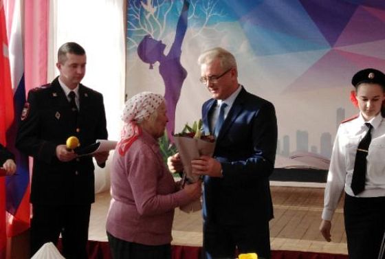 Шесть жительниц Тамалинского района получили медаль «75 лет Победы»