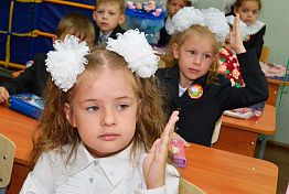 Пензенцам объяснили, почему детям нельзя пользоваться телефонами в школе