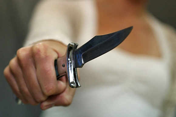 В Пензе на Левицкого женщина пырнула соседку ножом в живот