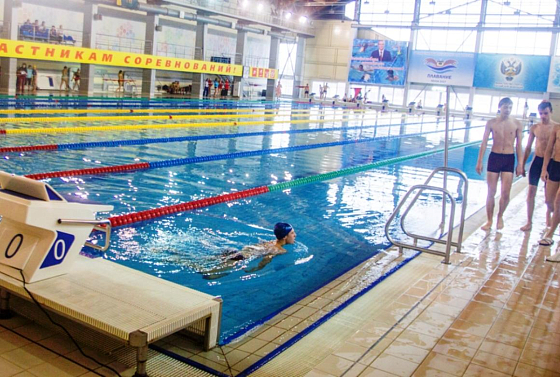 В пензенских бассейнах тренировались 140 спортсменов из России