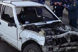 В Пензе после столкновения с «BMW» водителя «Оки» выбросило под колеса маршрутки В Пензе после столкновения с «BMW» водителя «Оки» выбросило под колеса маршрутки