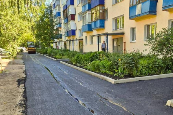 Пензенцам рассказали, в каких дворах лежит новый асфальт