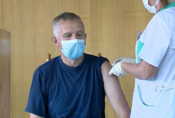 Пензенским полицейским сделали прививку от коронавируса