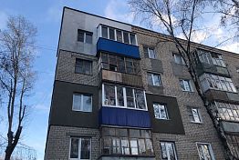 Пензенский парламентарий помог утеплить квартиру жительнице своего избирательного округа Пензенский парламентарий помог утеплить квартиру жительнице своего избирательного округа
