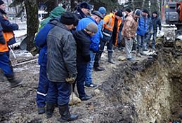 Появились фото с места гибели заваленного землей рабочего в Пензе