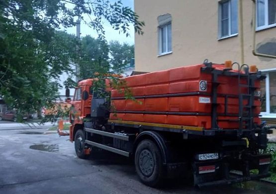 После аварии жителям привезли техническую воду||Фото penza-gorod.ru В Пензе жителям с улицы Циолковского отключили воду