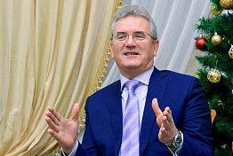 Баян вместо мотоцикла: пензенский губернатор рассказал о любимых подарках на Новый год Баян вместо мотоцикла: пензенский губернатор рассказал о любимых подарках на Новый год