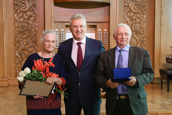 Иван Белозерцев поздравил пензенцев с Днем семьи, любви и верности!
