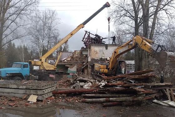 В Пензе прокуратура добилась сноса дома, угрожавшего безопасности детей