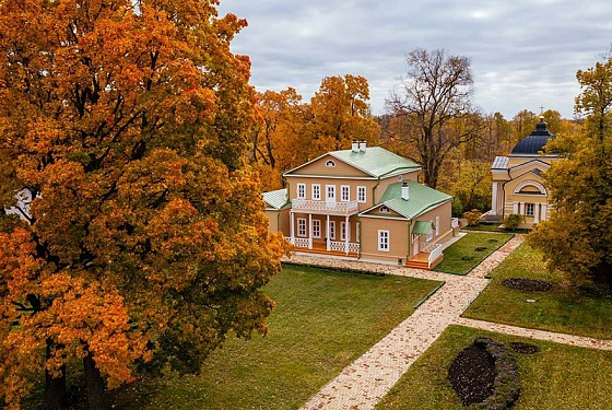 Гости с именем Михаил смогут посетить «Тарханы» бесплатно