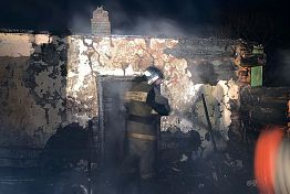 В Каменском районе после пожара нашли тело мужчины