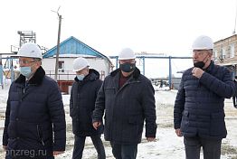 Мельниченко осмотрел строительную площадку холдинга «Дамате» Мельниченко осмотрел строительную площадку холдинга «Дамате»