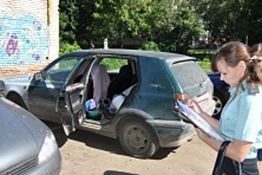 В Пензе приставы с помощью мобильного арестовали авто должника