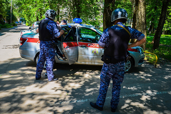В Пензе посетитель ночного клуба ударил женщину стулом по голове