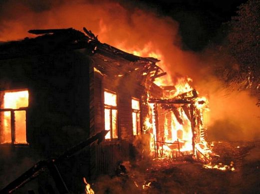 Во время пожара под Пензой погибли два человека