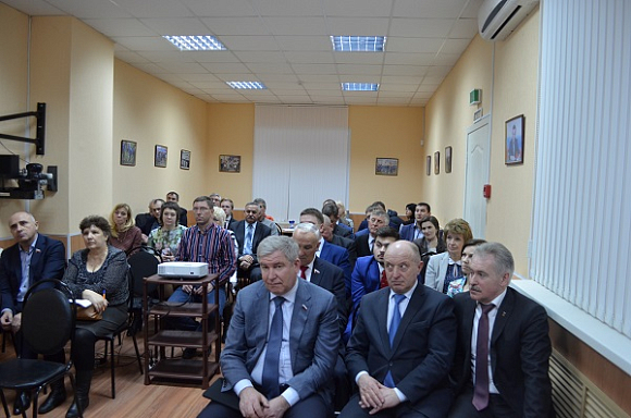Депутаты Госдумы встретились с участниками предварительного голосования