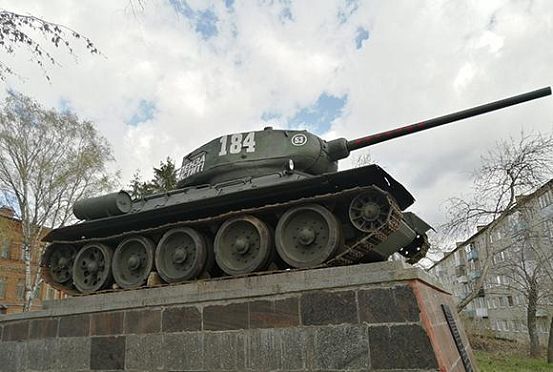 «Пенза – мстит!»: Танк Т-34 вернули к краеведческому музею