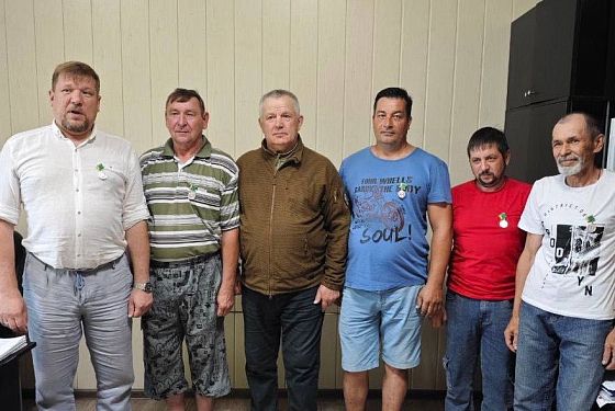 Мельниченко вручил награды пензенцам за отвагу и помощь в Пологах
