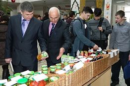 Для пензенских фермеров устроили выставку импортных продуктов Для пензенских фермеров устроили выставку импортных продуктов