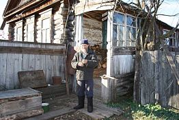 Отшельник из несуществующего села под Никольском 15 лет не видел денег Отшельник из несуществующего села под Никольском 15 лет не видел денег