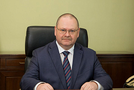 Олег Мельниченко поздравил пензенских коммунальщиков Олег Мельниченко поздравил пензенских коммунальщиков