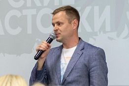 Зиновьев: «Профориентация школьников сегодня — это ощутимый вклад в экономику будущего» Зиновьев: «Профориентация школьников сегодня — это ощутимый вклад в экономику будущего»