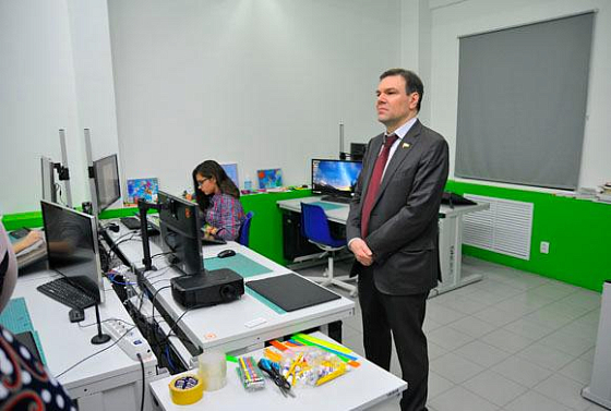 Левин посетил детский технопарк «Кванториум»