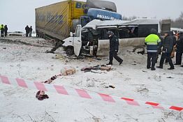 Водитель микроавтобуса, разбившегося под Пензой, 40 раз был оштрафован за превышение скорости Водитель микроавтобуса, разбившегося под Пензой, 40 раз был оштрафован за превышение скорости