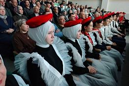 Актеры драмтеатра выступят на сцене дома культуры в Средней Елюзани Актеры драмтеатра выступят на сцене дома культуры в Средней Елюзани
