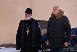 В Покровском архиерейском соборе города Пензы освятили воду