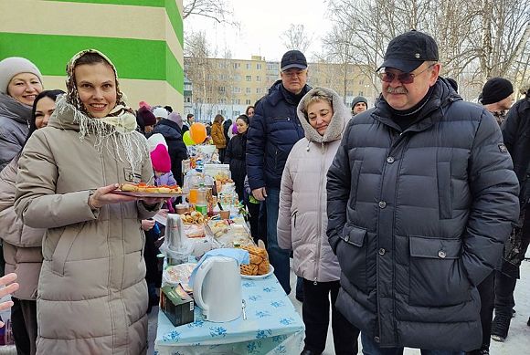 Губернатор Олег Мельниченко рассказал, какие блины любит