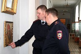 Пензенские полицейские «шагнули» в искусство