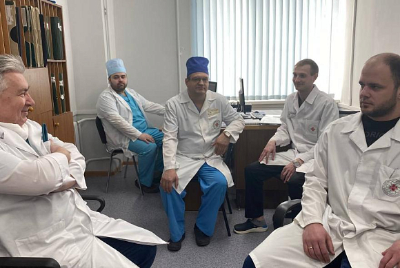 В Пензе 19-летнему пациенту провели уникальную операцию на пищеводе