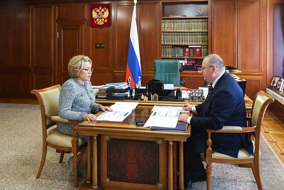 Олег Мельниченко рассказал Валентине Матвиенко о поддержке участников СВО