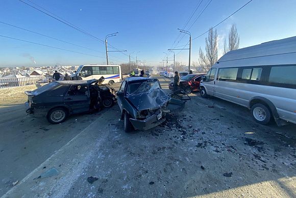 Следком проводит проверку после массового ДТП на Сурском мосту в Пензе