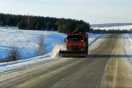 Автодороги Пензенской области очищают от снега более 250 спецмашин