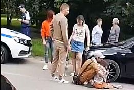 В Пензе на улице Егорова автомобиль сбил маленькую девочку