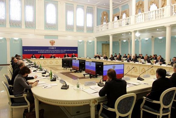 И. Белозерцев принял участие в заседании Совета при полпреде президента в ПФО