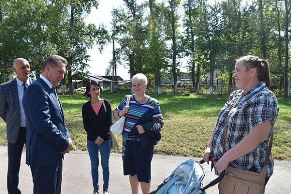 Жители Зари пожаловались мэру Пензы на неприятный запах водопроводной воды