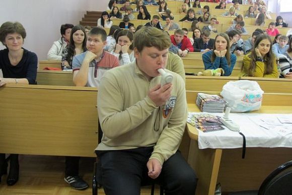 Пензенских студентов проверили на смокелайзере