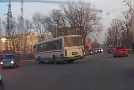 В Пензе автобус столкнулся с «Приорой»