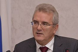 И. Белозерцев поднялся на строчку в рейтинге цитируемости губернаторов за май