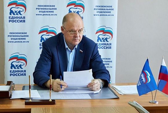 Вадим Супиков помог решить проблему с освещением в микрорайоне Пензы